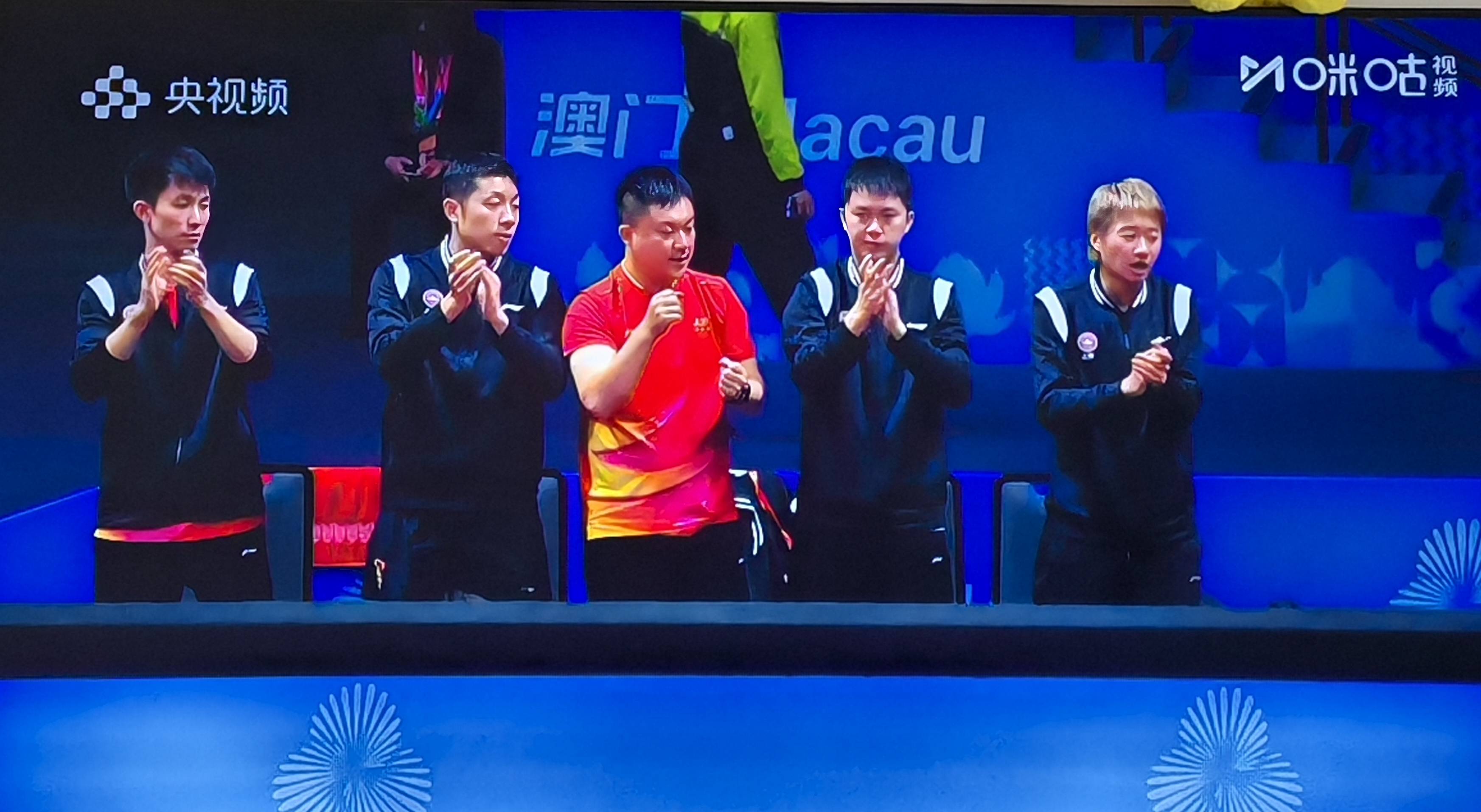 日本队逆转瑞典队,许昕高光表现 日本队逆转瑞典队,许昕高光表现