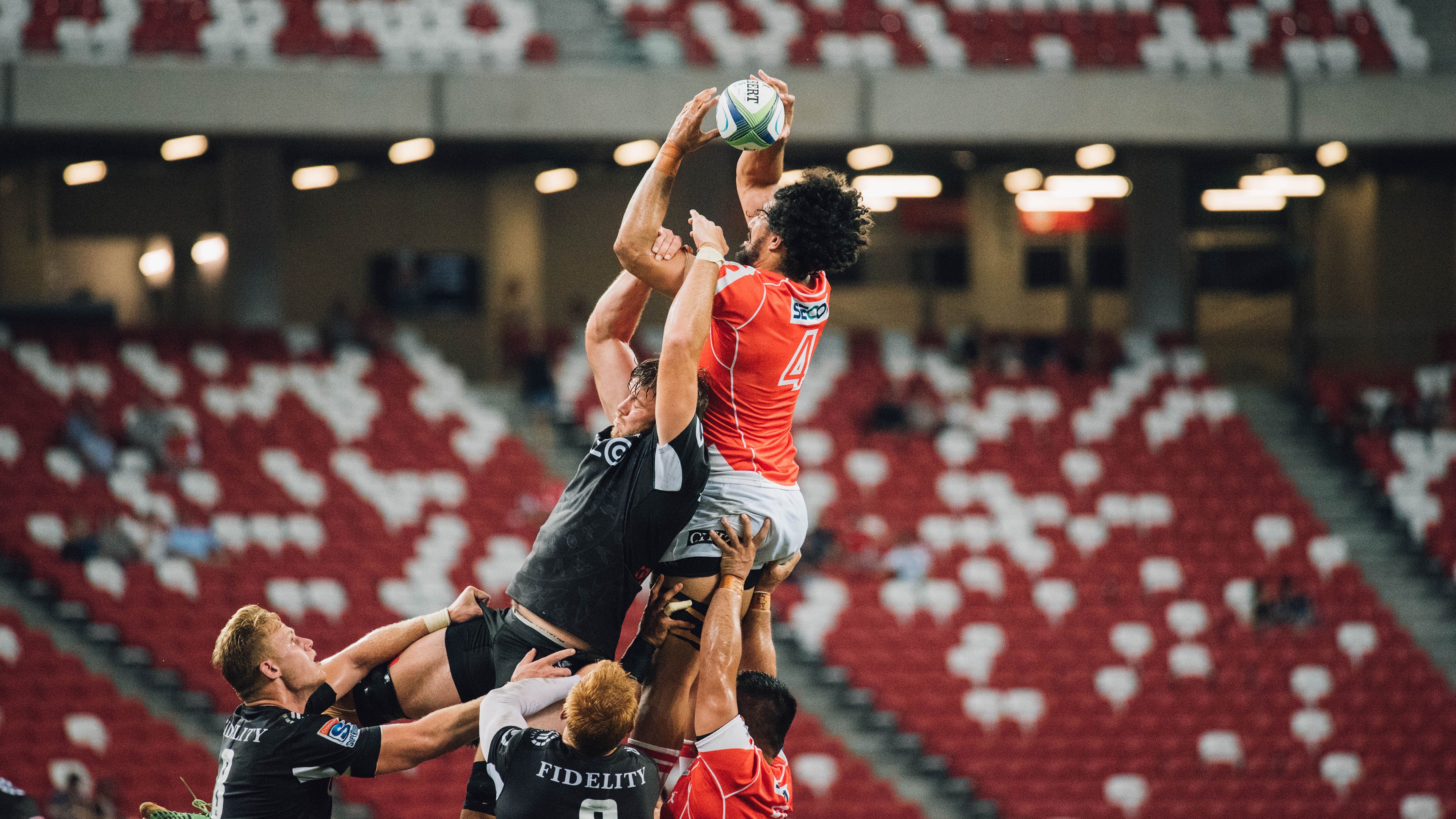 皮克一夫当关，卡塔尔用非典型胜利改写足球叙事